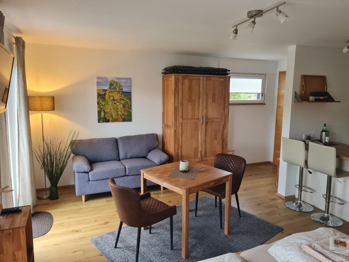 Mosel-Auszeit Apartamento Brauneberg Exterior foto